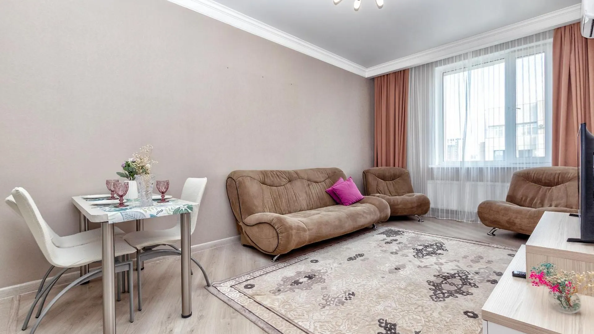 Комфортная Квартира В Центре Apartment Taldykol